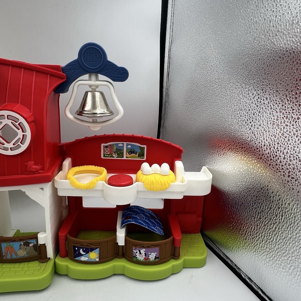 Fisher-Price Little People Caring for Animals Farm Playset 6 Figures Works - Picture 12 of 16